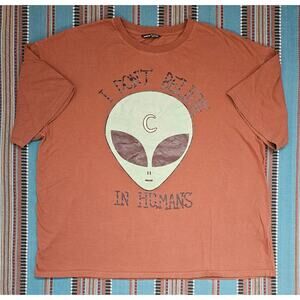 I Don't Believe In Humans T-shirt Womens Size Large (8-10) Aliens UFO Brown Tee